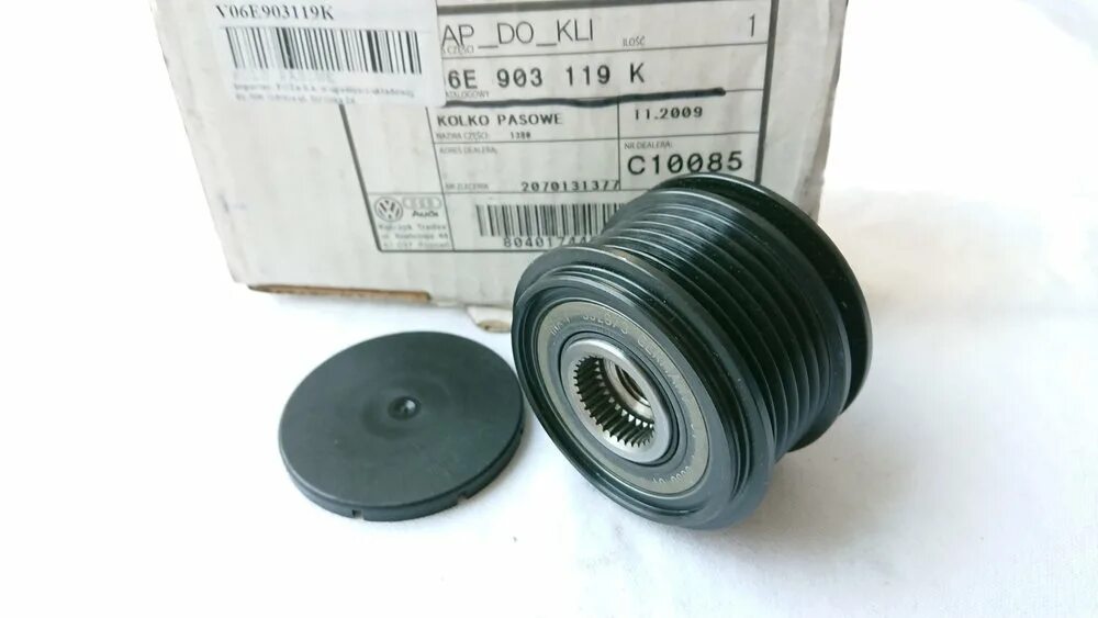 Шкив генератора nissan navara 2012 год. Nissan navara 2008 шкив. 23150bc40a. Обгонная муфта генератора nissan navara. Шкив генератора ниссан.