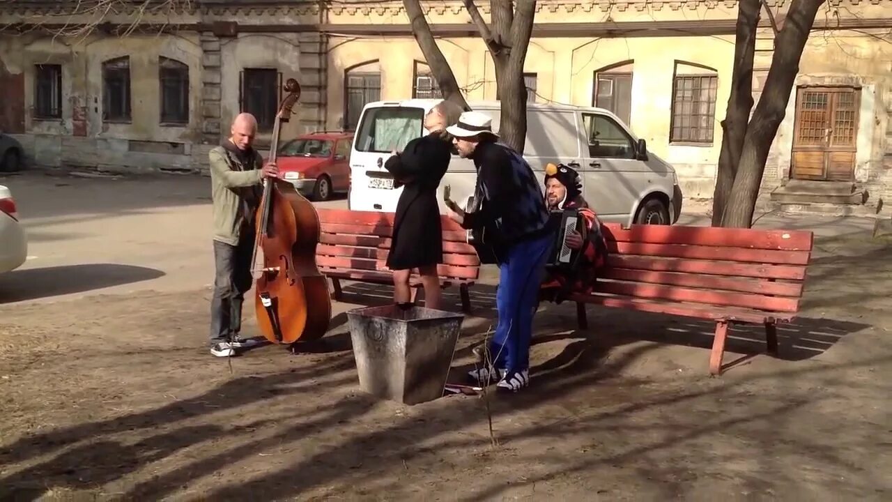 Ленинград да́ча́. Ленинград дача. Ленинград дача клип. Ленинград не хочу на дачу. Ленинград песни хочу