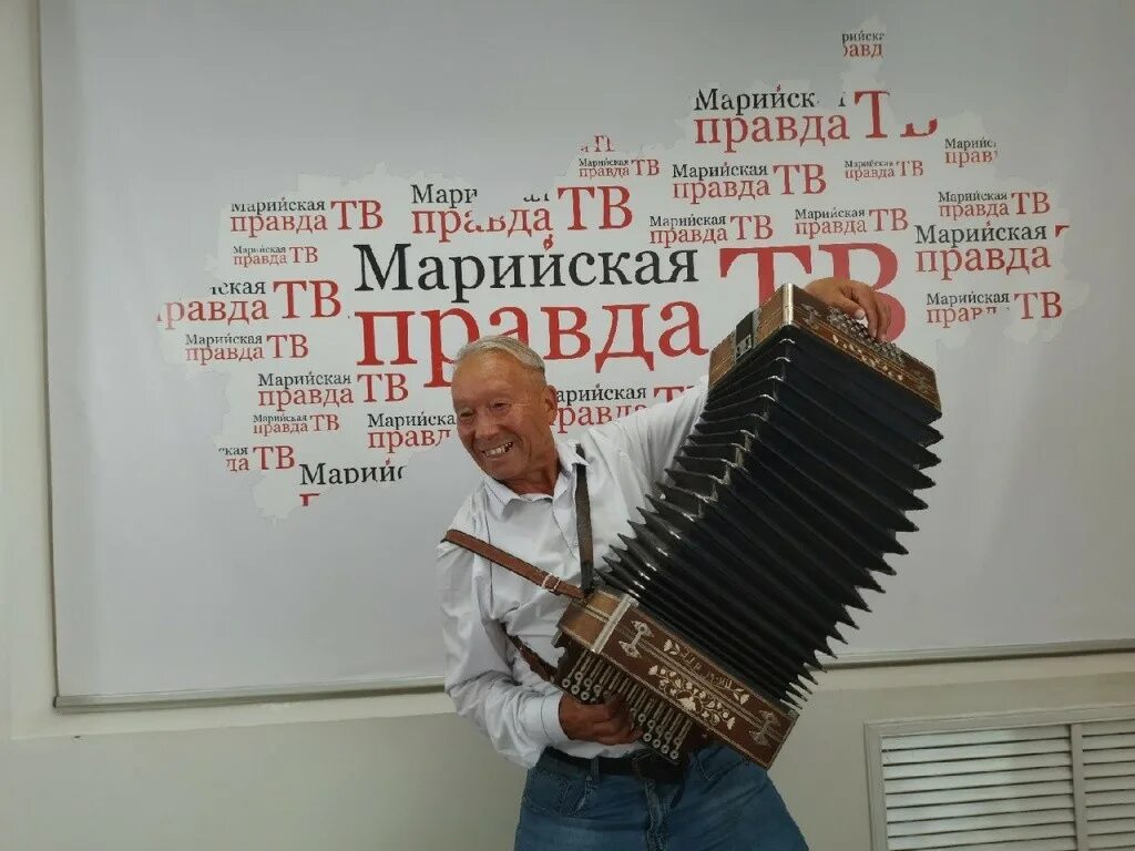 Марийский гармонист. Гармонисты Марий Эл. Марийские гармонисты