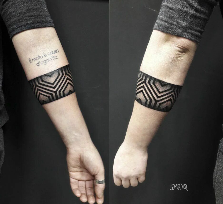 Тату линии на руке. Тату браслет мужской. Band tattoo. Тату браслет на предплечье парные. Band tattoo.