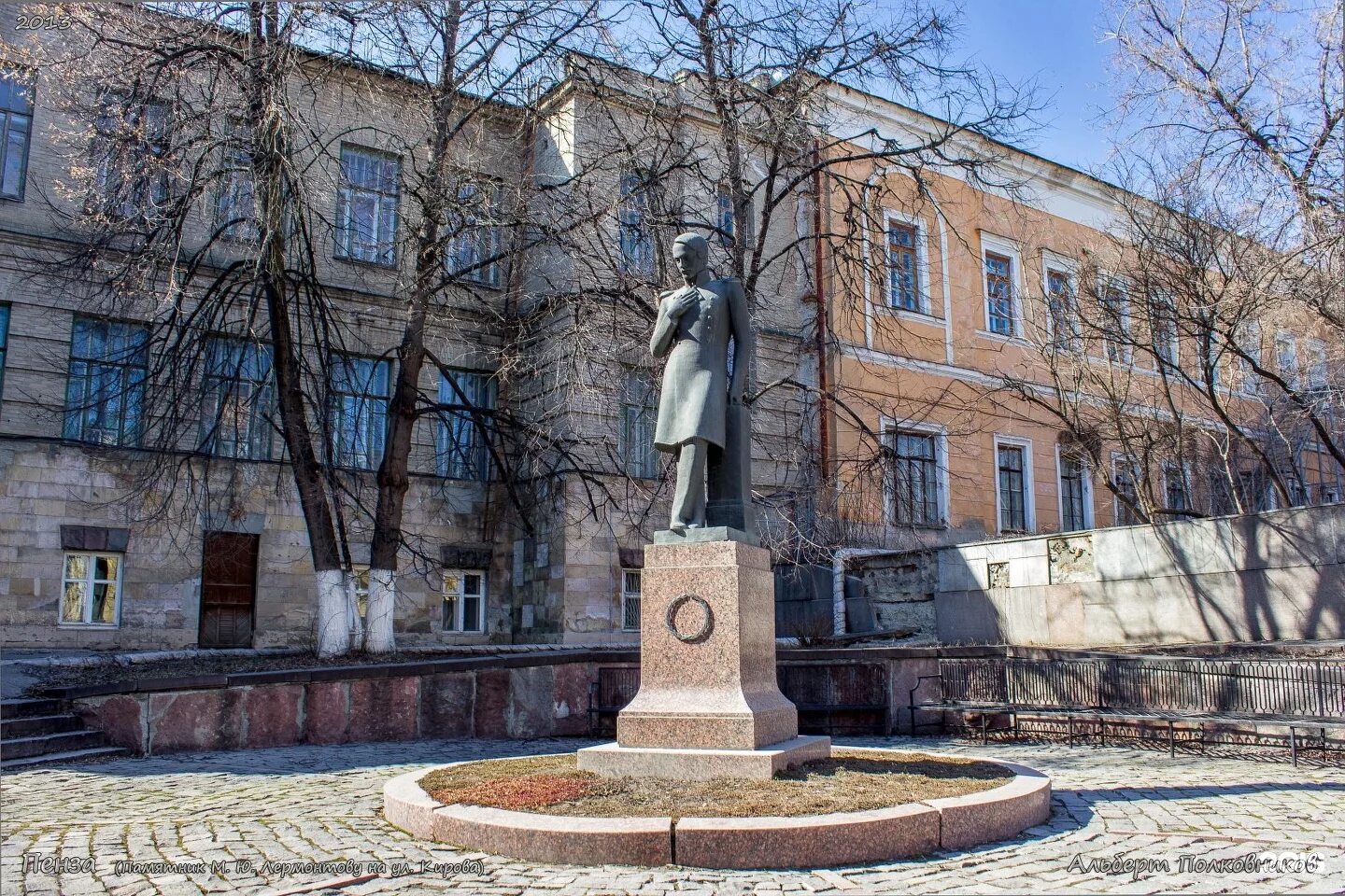 Корпуса лермонтовского колледжа. Памятник лермонтову в пензе. Лермонтовский сайт. Музей усадьба лермонтова тарханы. Драматический театр им лермонтова абакан афиша.