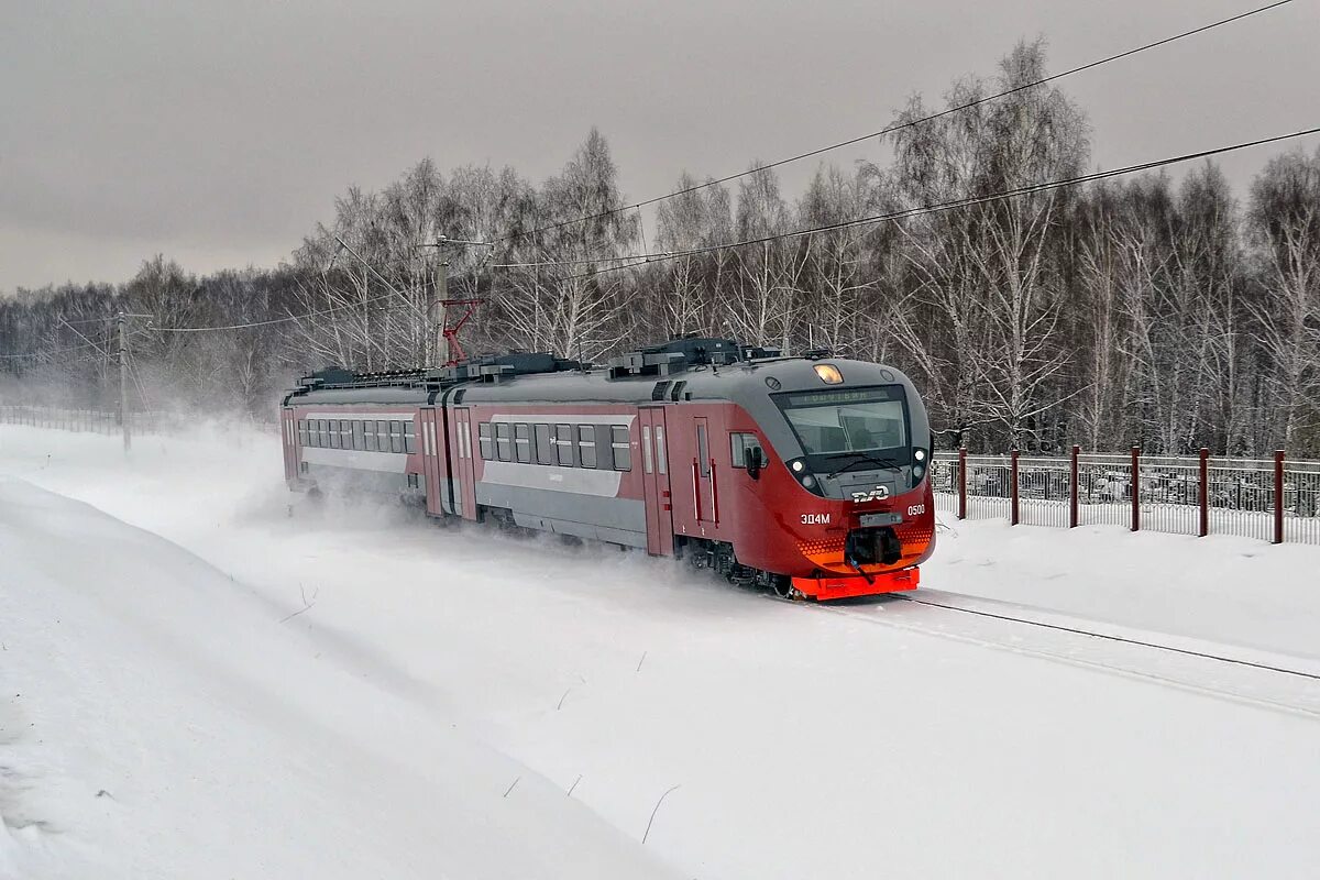 Д т зимнее. Эд4м 0500. Эд4м 500. Электропоезд эд4м 500. Электропоезд эд4м 0500.