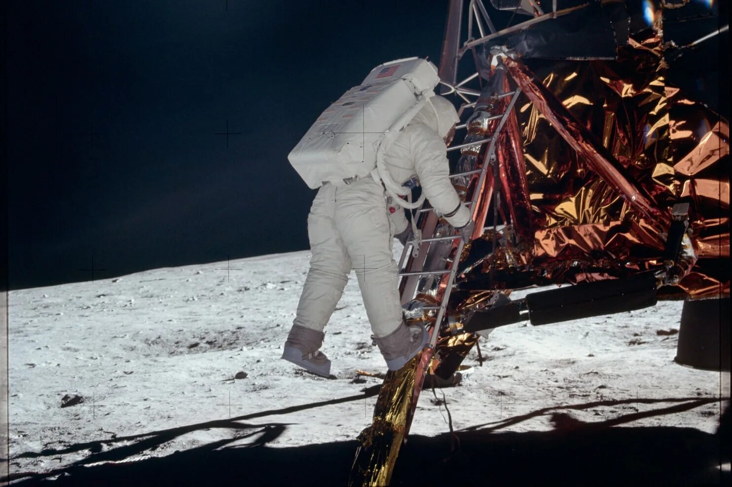 Man lands on the moon. Аполлон 11 1969. Аполлон 11 высадка.