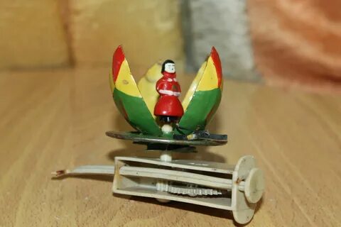 Игрушка дюймовочка