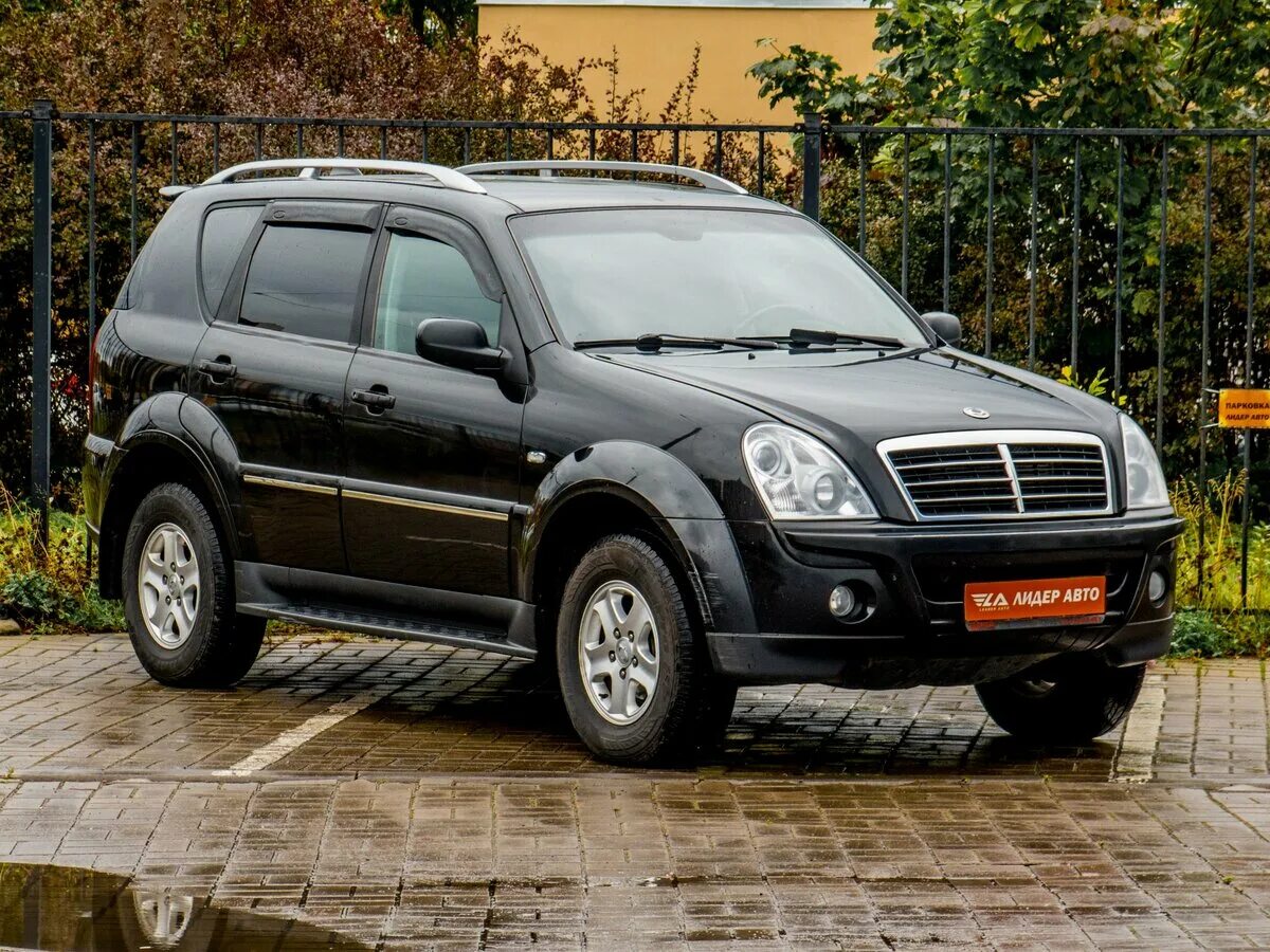 Саньенг рекстон поколение. ССАНГЙОНГ Рекстон. SSANGYONG Rexton II 2012. Саньенг Рекстон 2011. SSANGYONG Rexton 2.7.