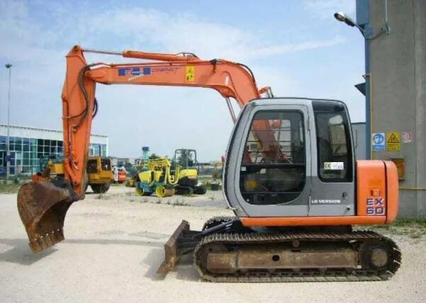 Экскаватор фиат. Хитачи 60 экскаватор. Fiat -Hitachi ex215lc. Экскаватор Фиат-Хитачи 215. Fiat Hitachi ex 165wv.