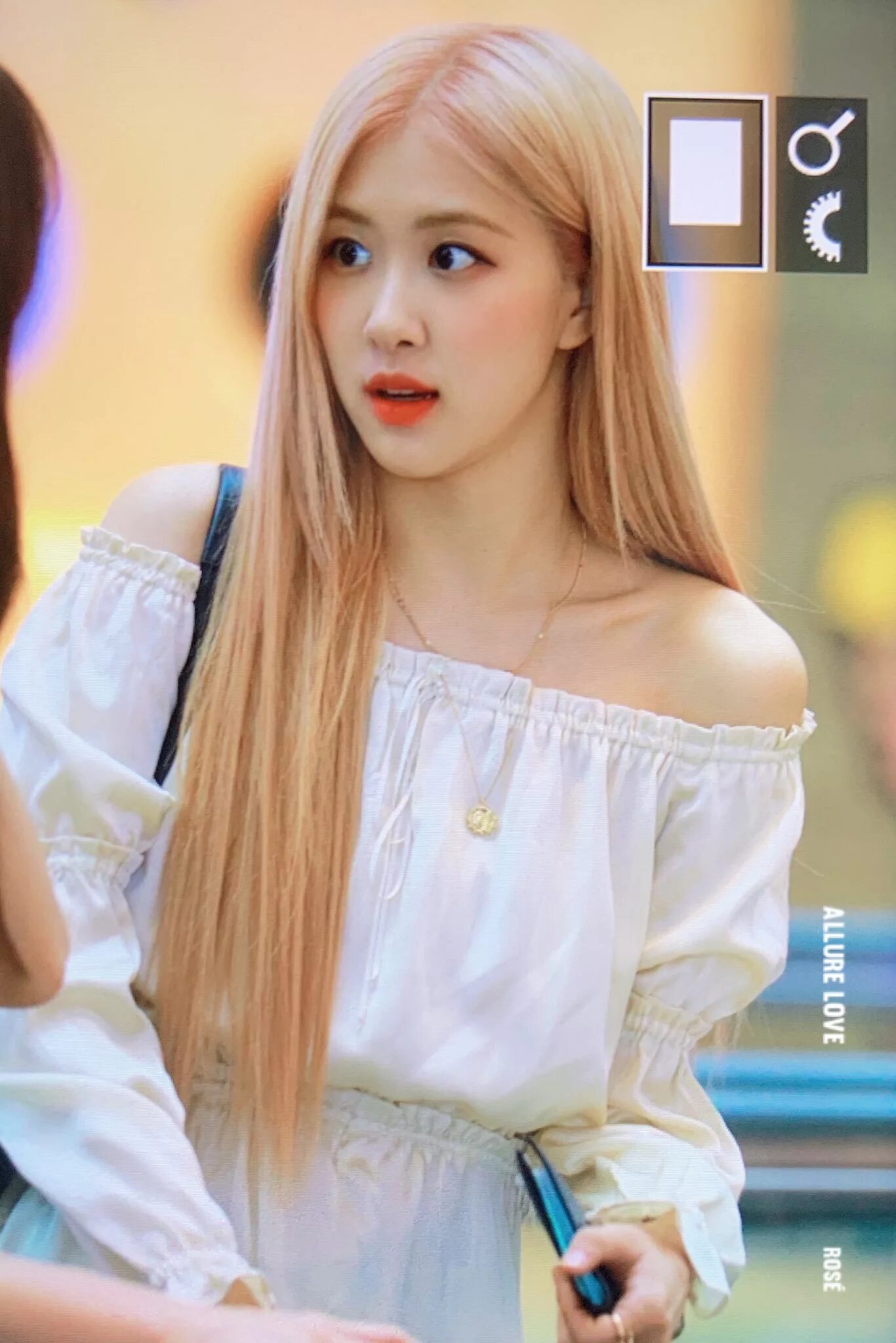 розе удивлена. Rose blackpink 2020. розе из блэк пинк. розе удивлена. пак чеен.