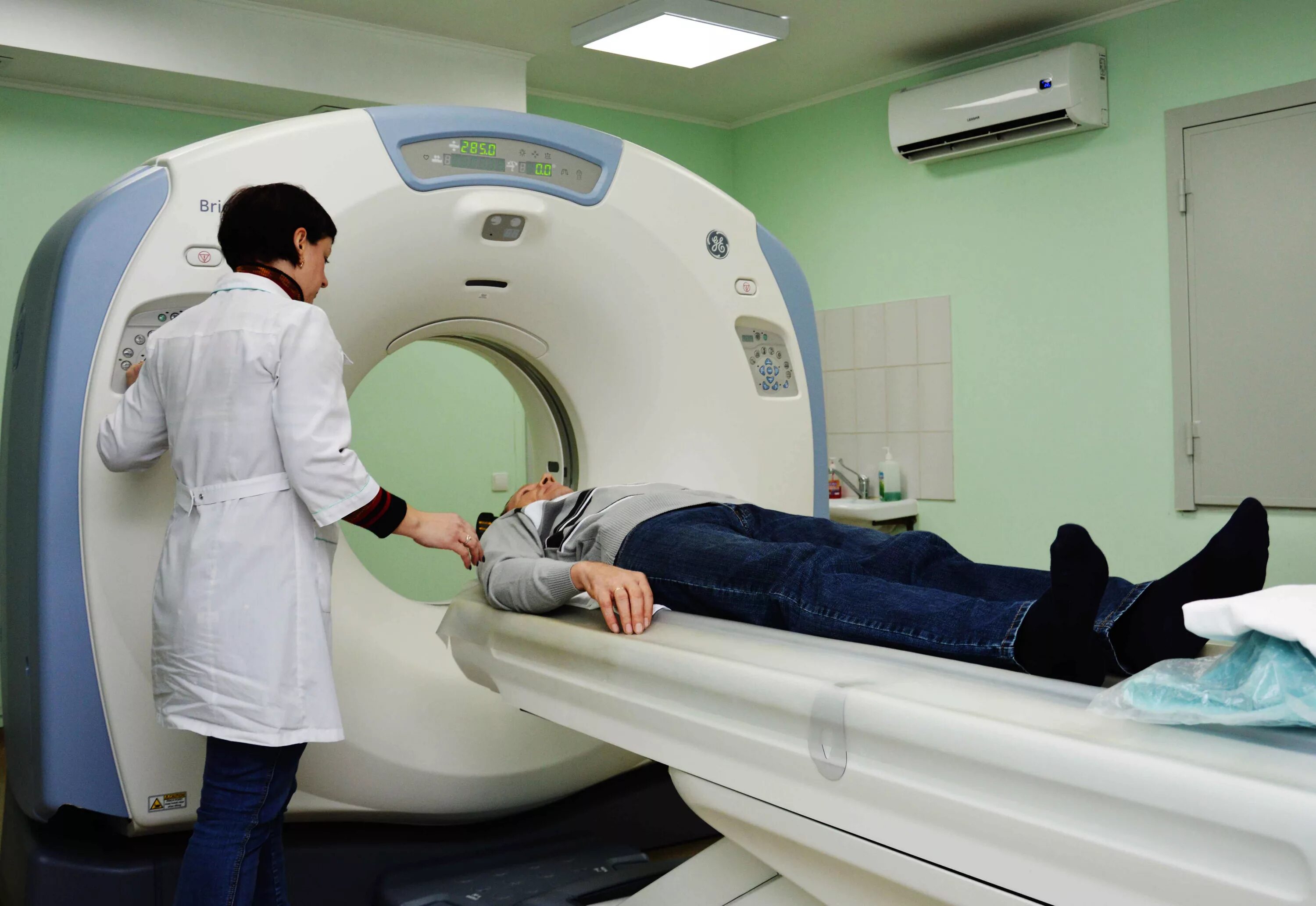 Установка томографа в слободзейской црб. Спиральная кт. Siemens somatom perspective. Кабинет мскт. Сделать скт в белгороде.