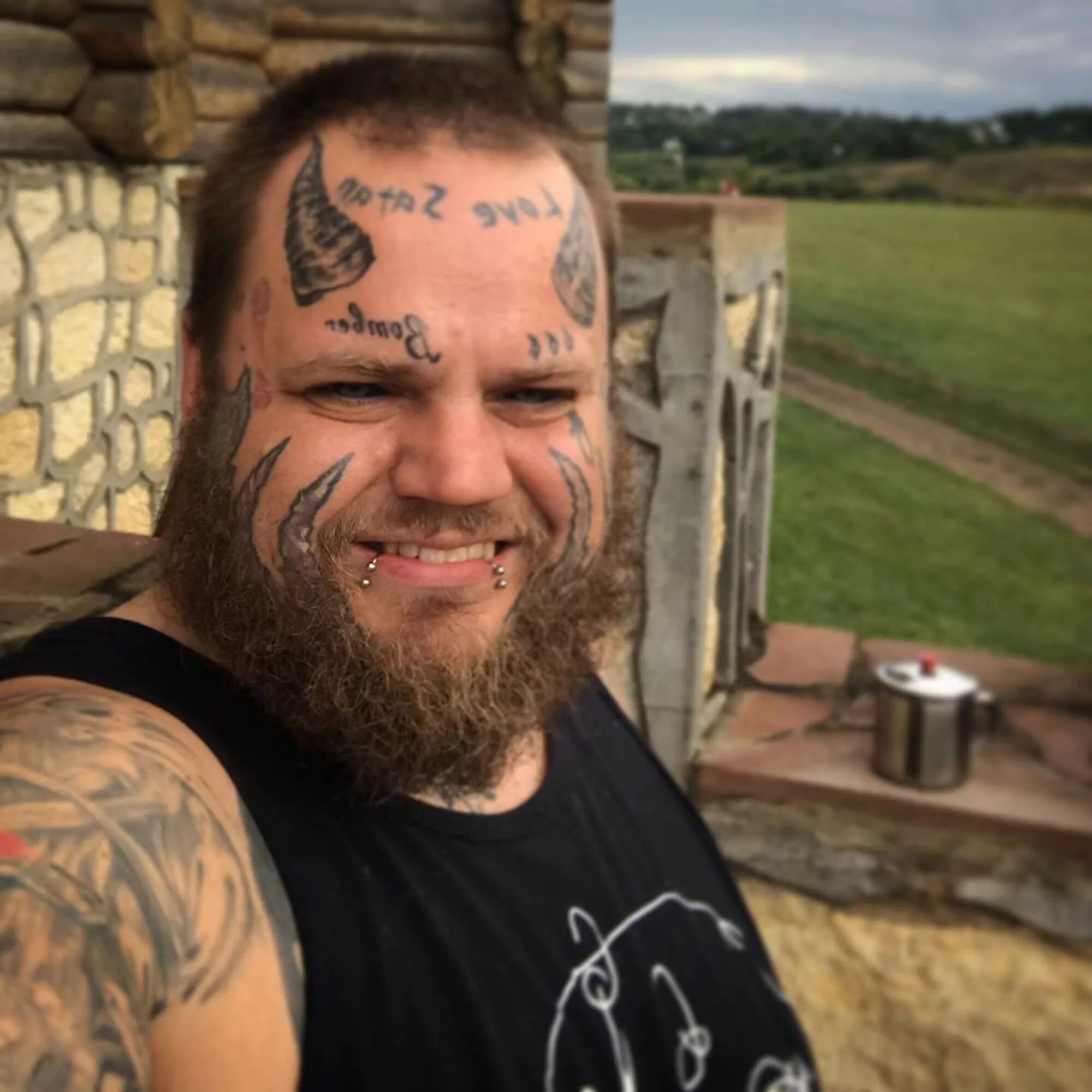 Bomber татуировщик. Тату блоггер. Тату блоггер. Тату егора крида. Тату блоггер.