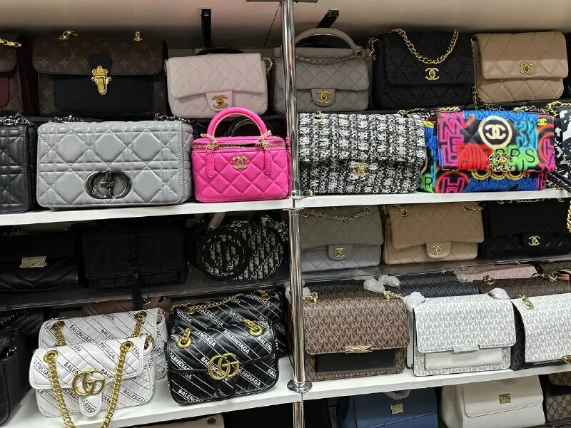 Садовод 29. Садовод сумки женские. Магазин сумок. Садовод 29. Чемоданы садовод 29 линия.