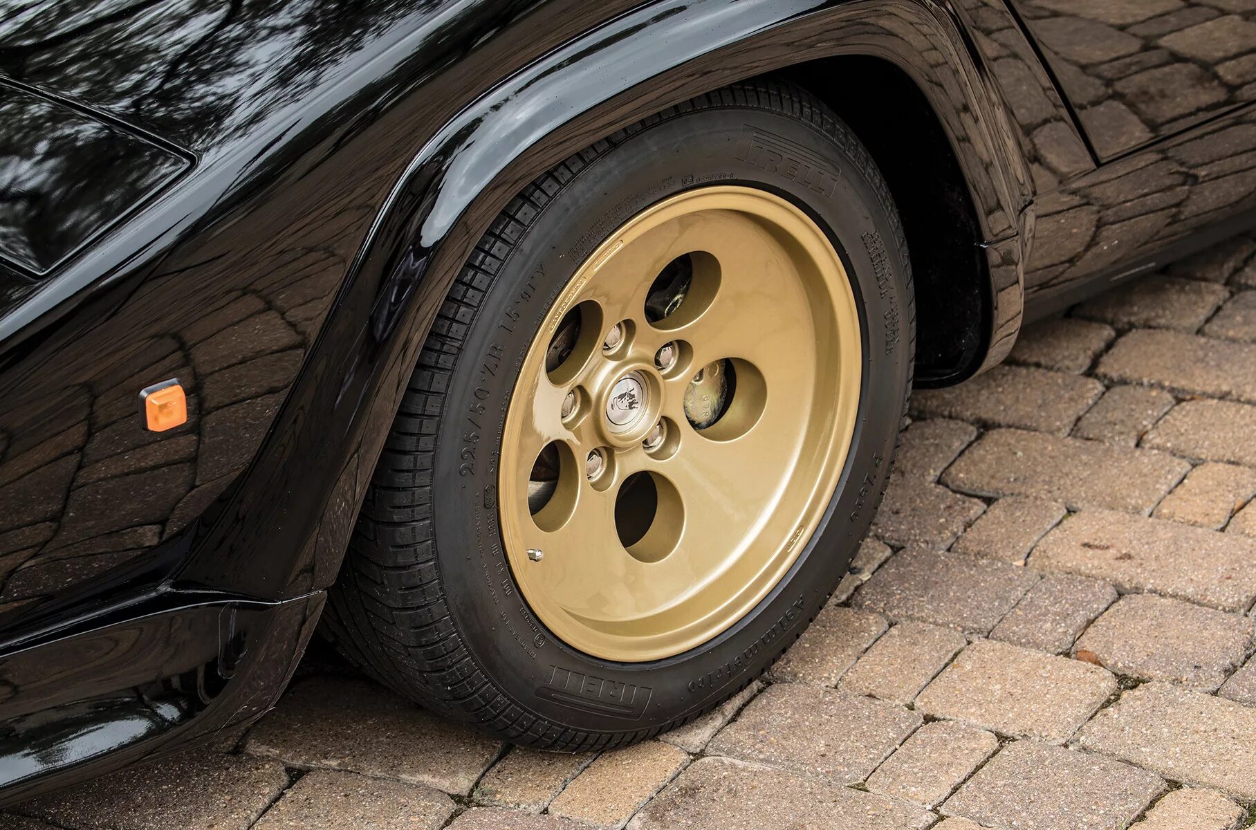 Диски шмидт революшен на авто. Колесные диски by speedline. Диски cadillac escalade 4. Диски спиннеры на машину. Диски r22 со спинерами.