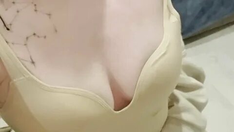 Kiss - XXX відео від LazyTanukii.