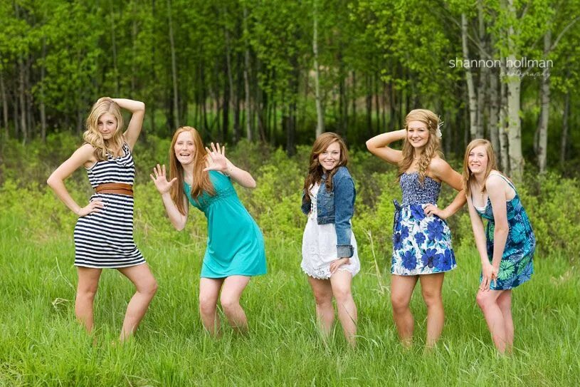 Spring breakers селена гомес. Групповую юных девушек. Spring breakers селена гомес. Фотосессия много девушек. Ванесса хадженс отвязные каникулы.