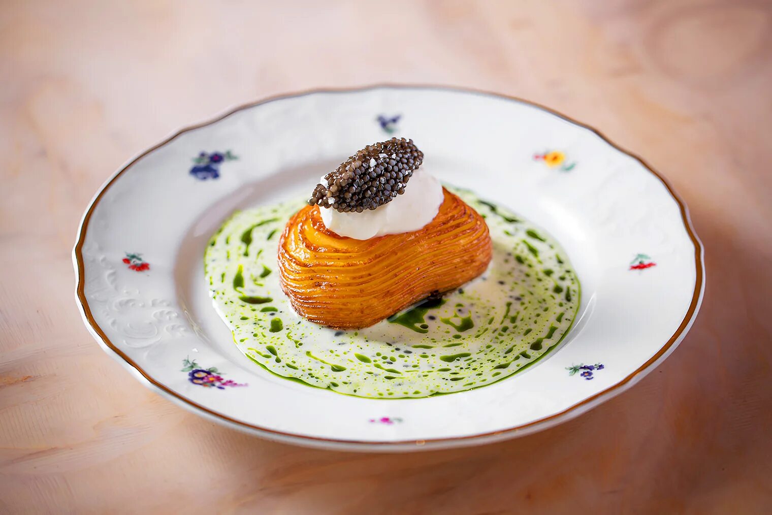 Ava москва меню. Блюда гастрономического театра толстого сет 1. Ресторан чарли санкт-петербург. Чарли ресторан спб. Ресторан ava на патриарших.