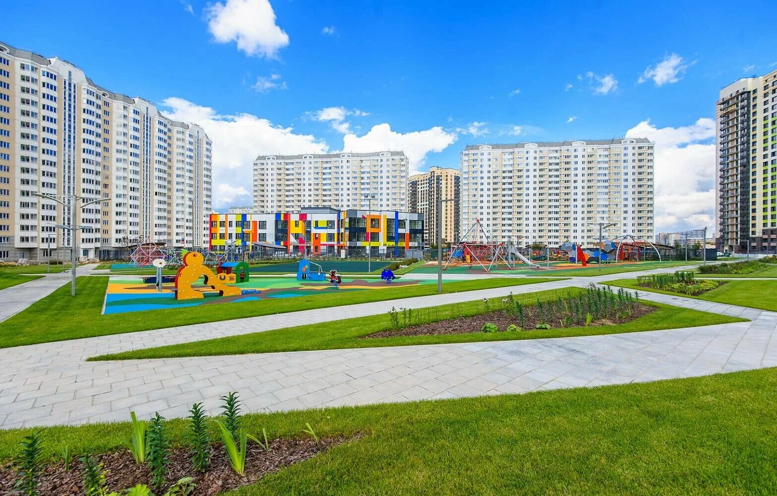 Переделкино парк. Рассказовка жк переделкино ближнее. Новопеределкино на карте москвы. Новопеределкино парк. День города москва новопеределкино.