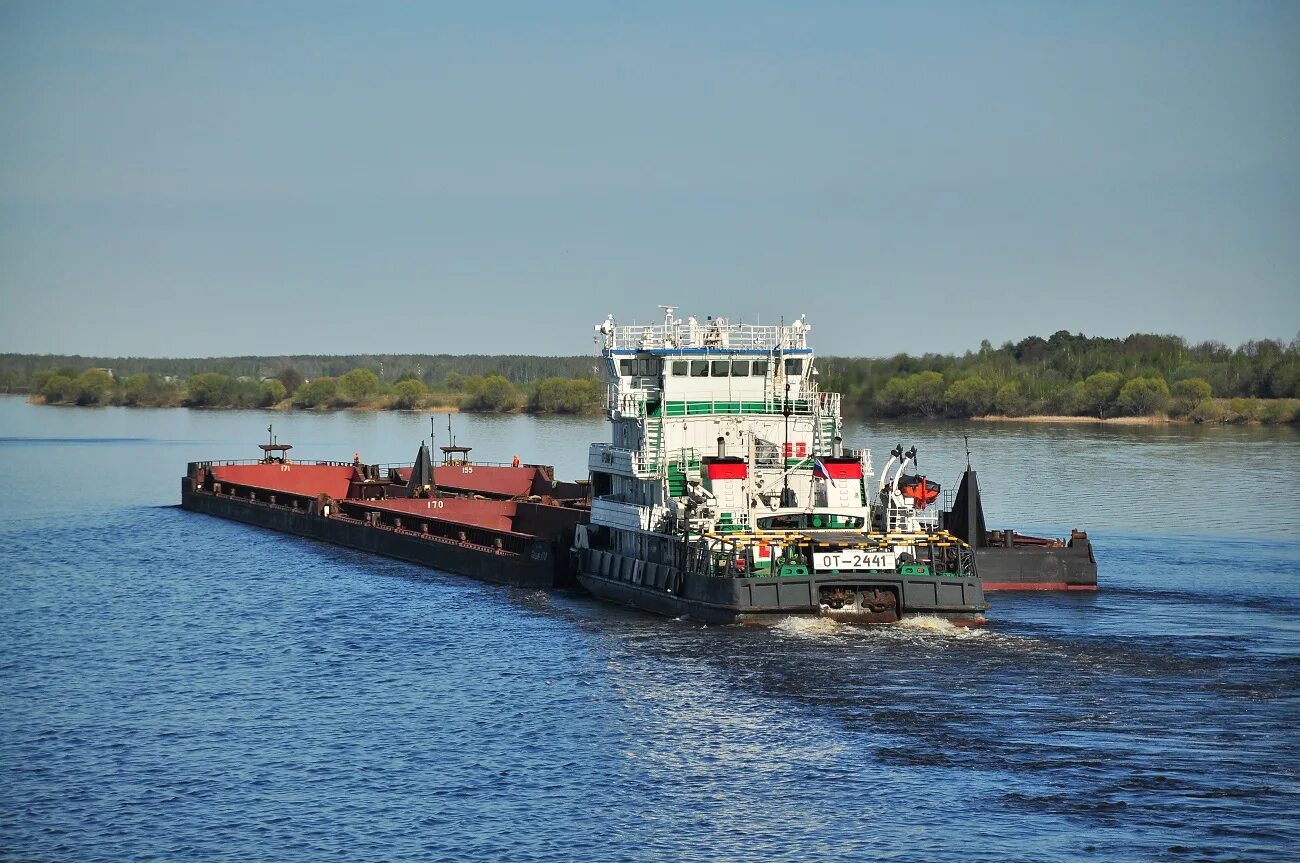 Речной паром сп-15. Баржи пары. Сп1000 баржа. Баржи пары. Шаланда баржа.