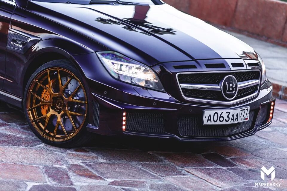 Цлс брабус. Мерседес бенц цлс 63 брабус. mercedes cls 63 amg brabus. mercedes cls 950 brabus. mercedes benz cls brabus 950.