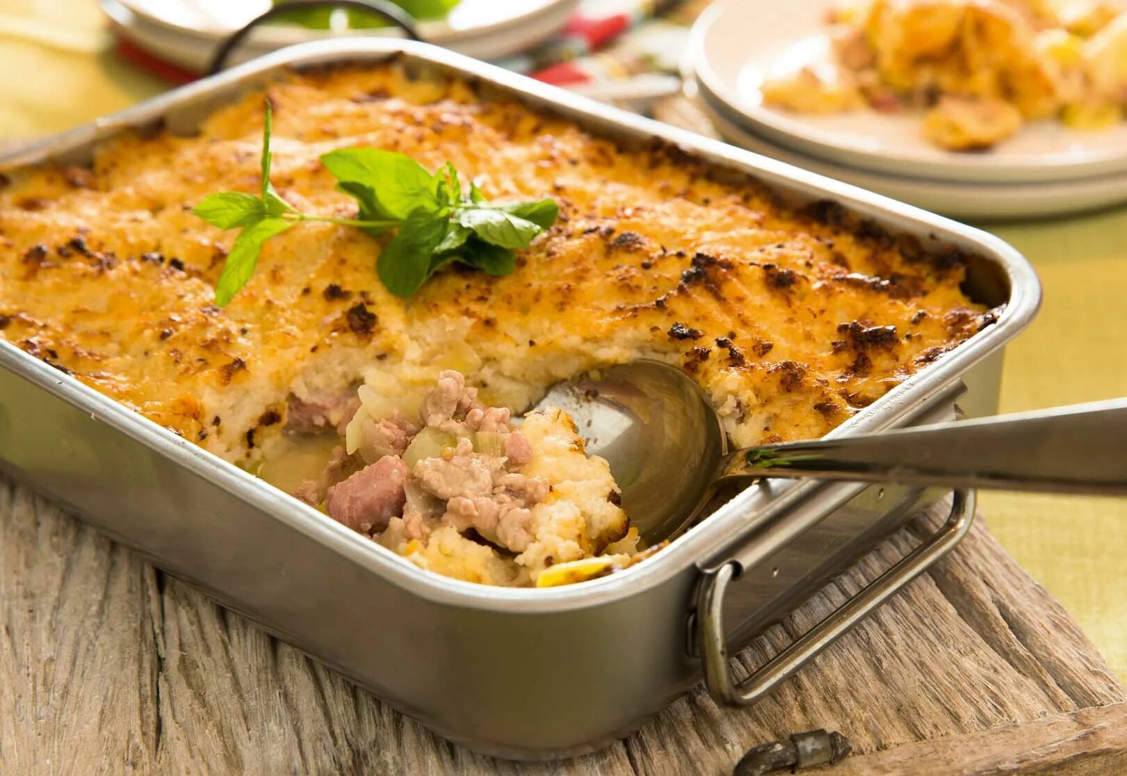 Приготовить мясо с капустой в духовке