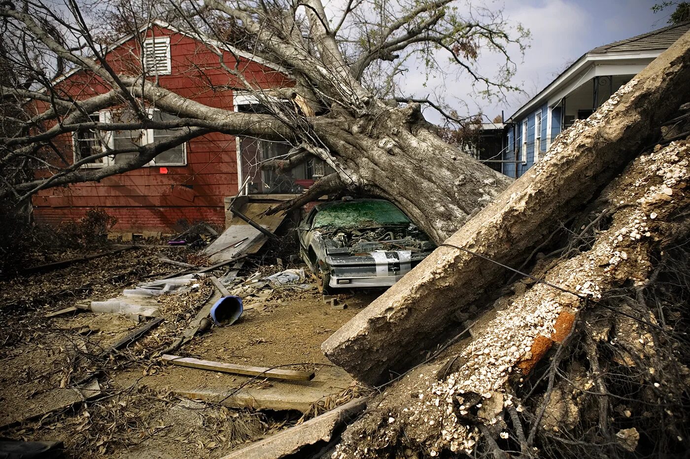 Natural disasters hurricane. Стихийные бедствия. Ураганы землетрясения наводнения. Стихийные бедствия смерч. Катаклизмы фото.