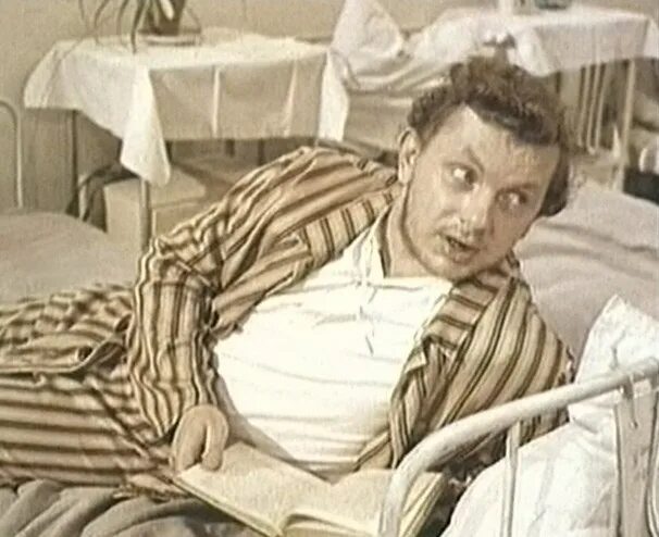 Его голосом говорят Шукшин, Папанов, Кадочников, Джигарханян. "Неизвестный гений