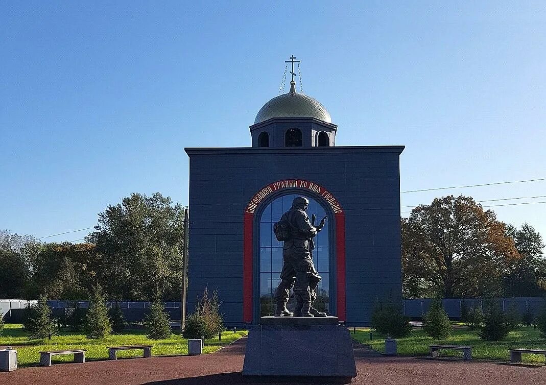 Храм пригожина в годеново. Горячий ключ часовня чвк. Горячий ключ часовня вагнер. Храм вагнера горячий ключ. Храм пригожина.