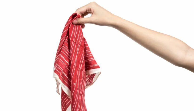 женщина в платке. лунный свет платок павлопосадский. белый платок против войны. белый платок брошенный. кидать платок.