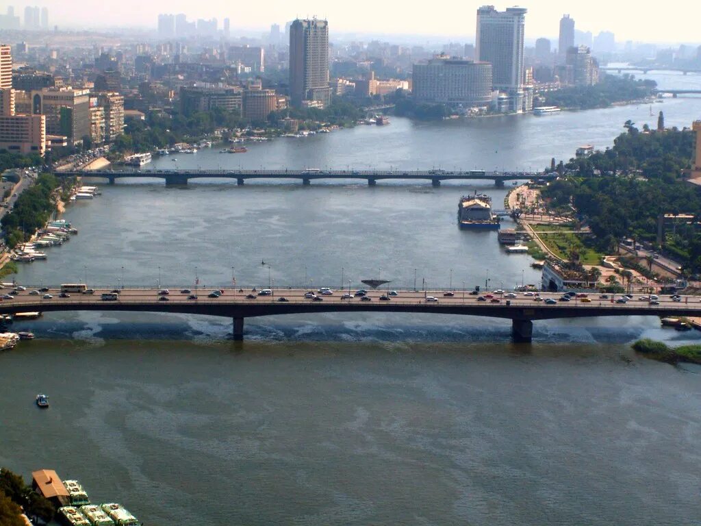 Численность каира. Набережная Каира. Каир река.