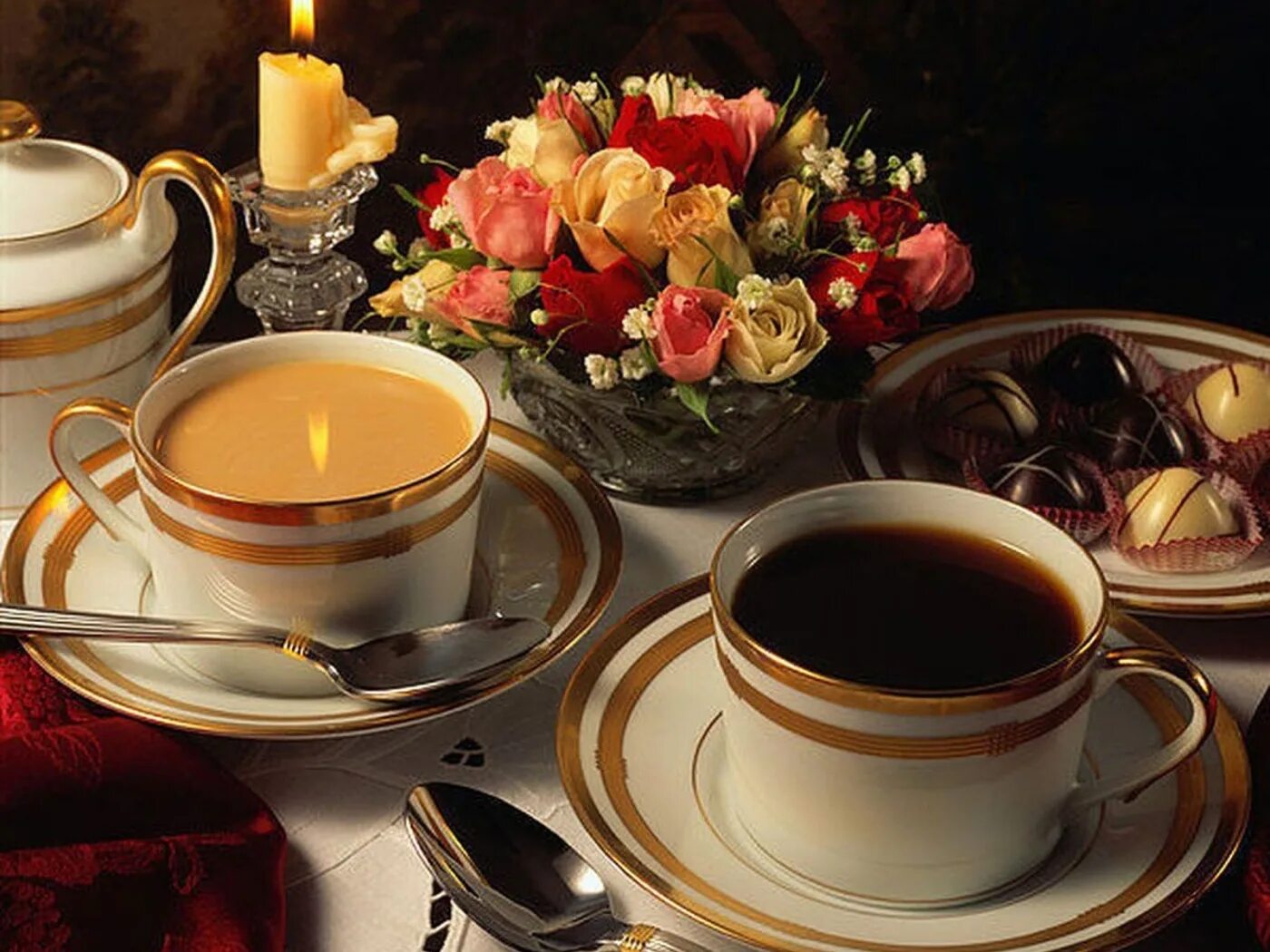 сиреневое утро кофе. приятного вечера с чаем. чашка чая. вечерний чай. чашечка чая вечером.