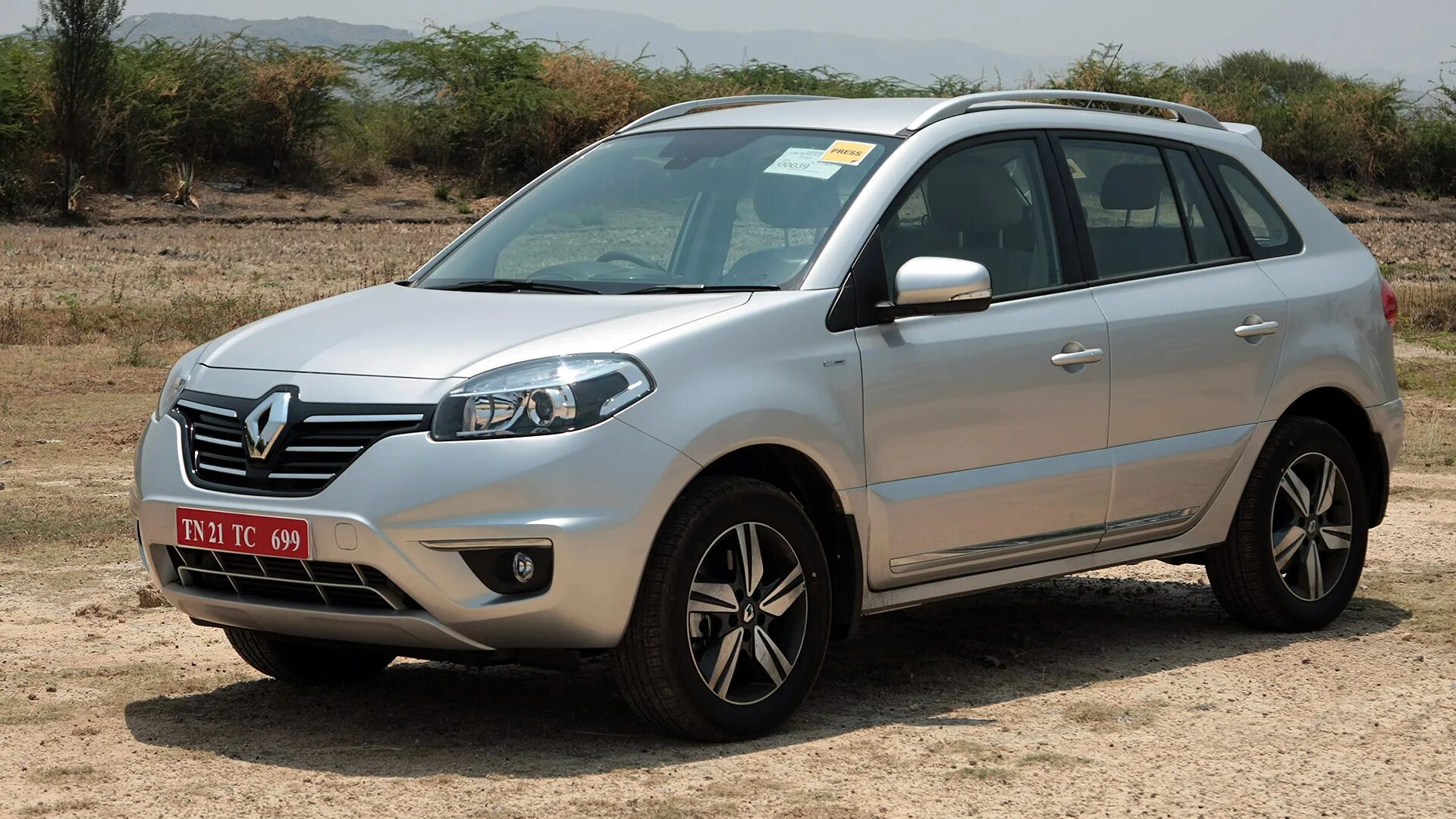 Купить б/у Renault Koleos I Рестайлинг 2.5 CVT (171 л.с.) 4WD бензин вариатор в 