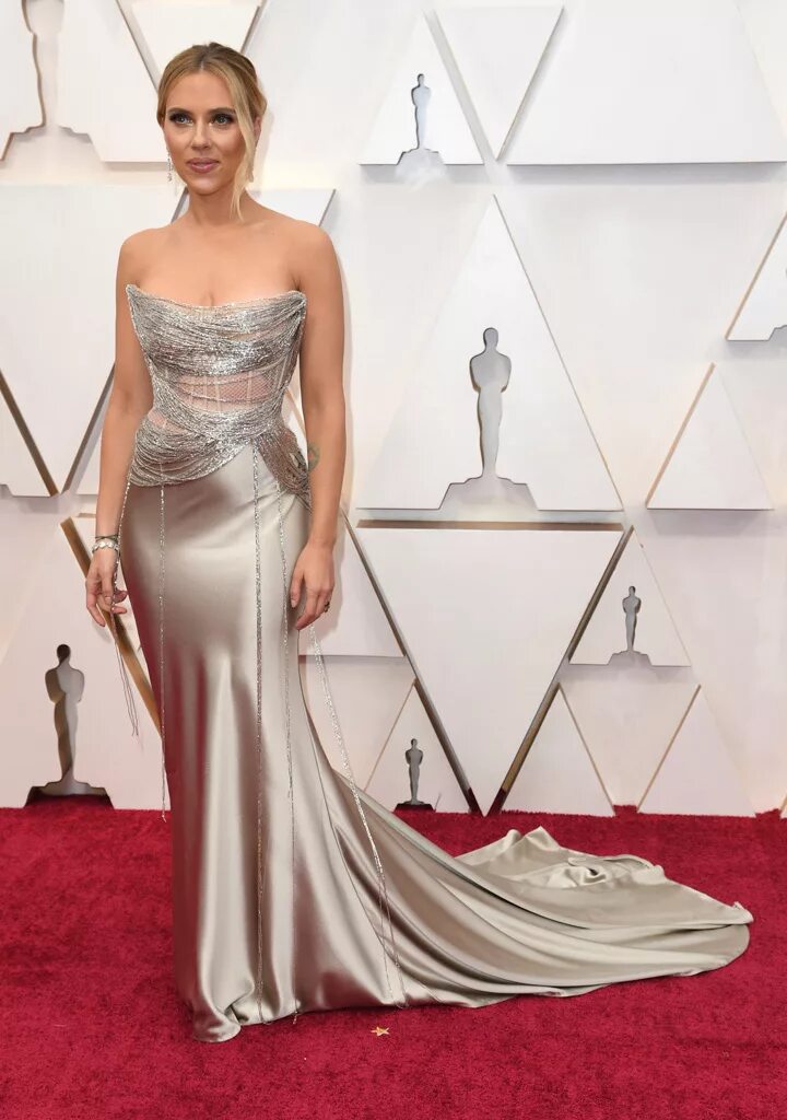 Скарлетт Йоханссон Оскар. Скарлетт Йоханссон на вручение Оскара. Scarlett Johansson at Oscars 2020. Скарлетт Йоханссон Оскар 200\. Церемония звезда