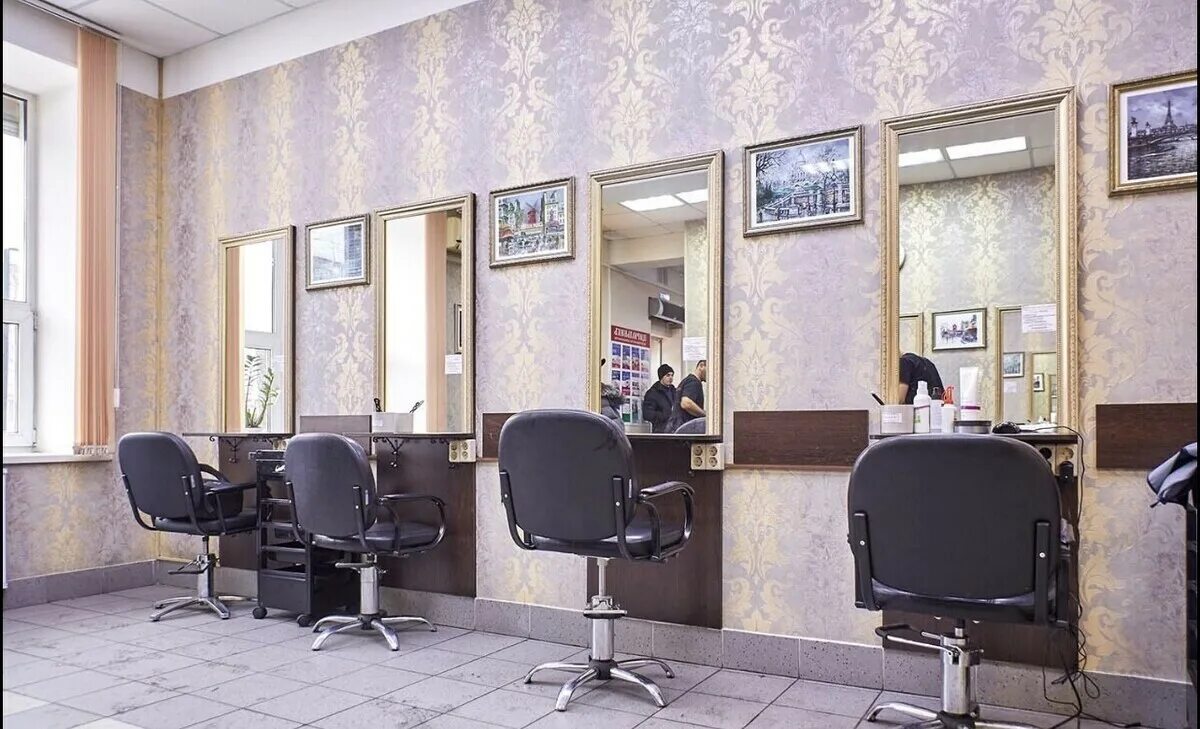 Свободный 28а цирюльник услуги. Цирюльник на свободном. Цирюльник парикмахерская абакан. Цирюльник металлургов 53. Цирюльникъ салон красоты петрозаводск.