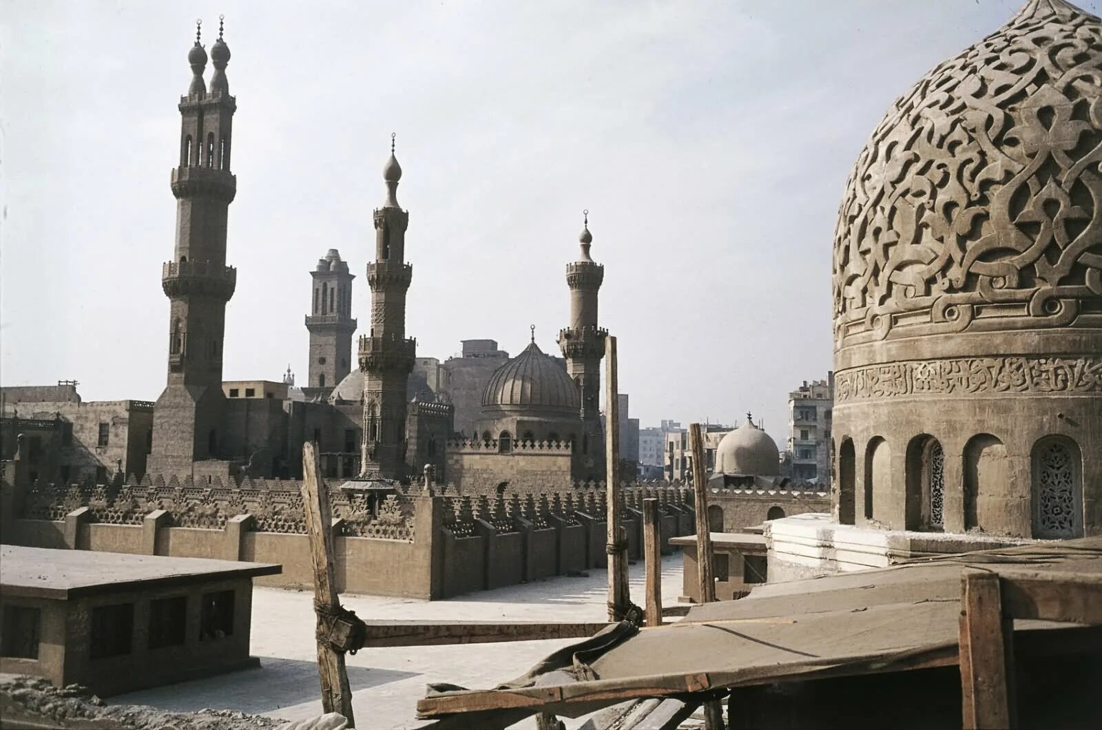 Мечеть аль-азхар. Мечеть аль джуюши каир. Мечеть аль хазар. Университет аль-азхар каир египет. Мечеть аль-азхар ночью.