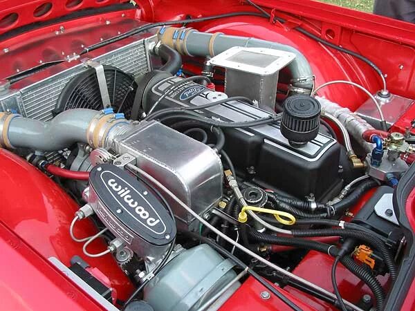Двигатель форд бара. Ford Thunderbird v8 двигатель. Turbo Jet v8 427. Ford 2.3 Turbo. Форд Тандерберд 3.8 мотор.