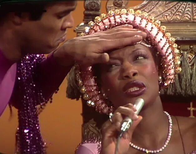 Бони м багамы мама. Boney m. Boney m 1975 Клаудиа Берри. Интерес Чайлд Бони м. Бони м Багама мама.