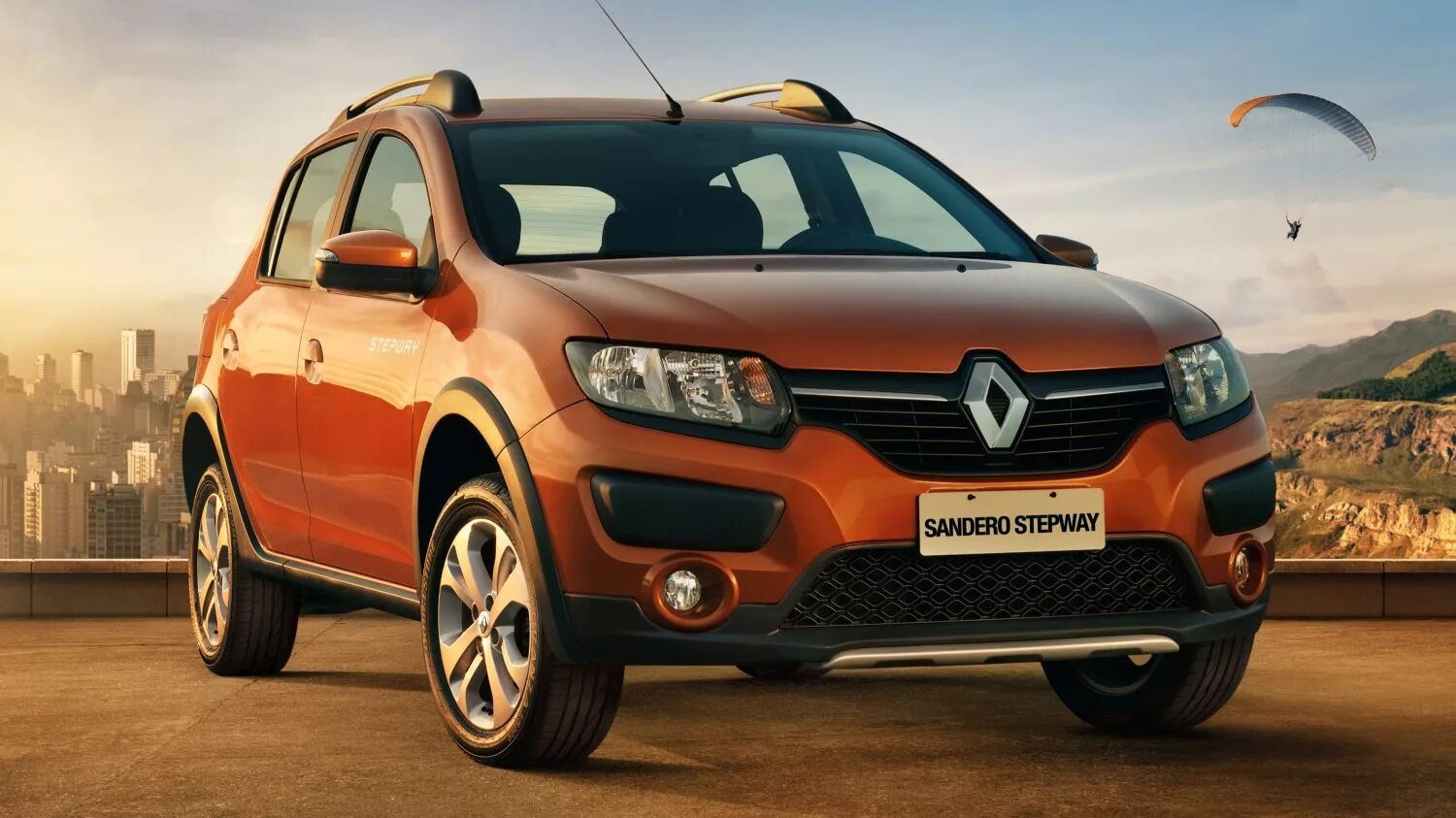 Свой заводской спойлер для Бразилии. - Renault Sandero Stepway (1G), 1,6 л, 2012