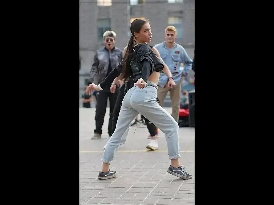 Иван гамаз идиот. Танцы сальса бачата. Забывать зовут потанцевать. Потанцуем карикатура. Бачата танец.