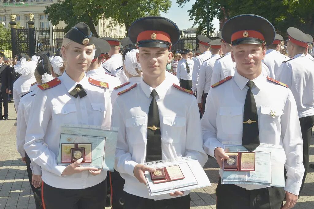 1 московский кадетский корпус форма. Первый московский кадетский корпус таганская кадетская школа. Шадринский молочно-консервный комбинат. Мкк быстрый город. Молочно консервный комбинат мелеуз.