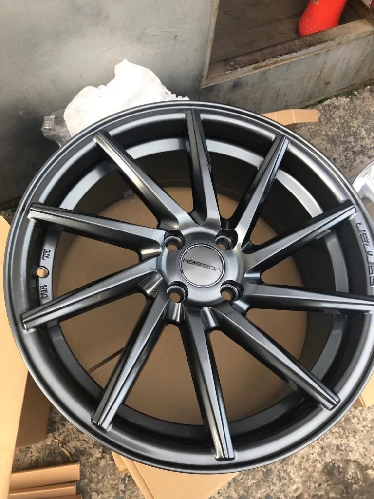 Диски воссен 16 4х100. Диски Vossen CVT r16. Vossen вертушки r15. Воссен CVT r14. Vossen Replica r17 графит Honda.