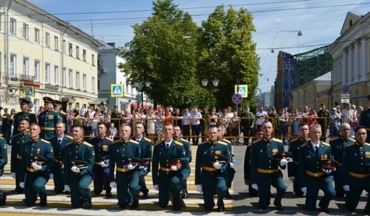 Костромская академия рхбз. Костромское военно химическое. Костромское военно химическое. Кострома военное училище химической защиты. Академия архзб в костроме.
