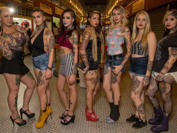 Тату поросенок. Miss tattoo. Missy inked. Мисс тату. Miss tattoo.