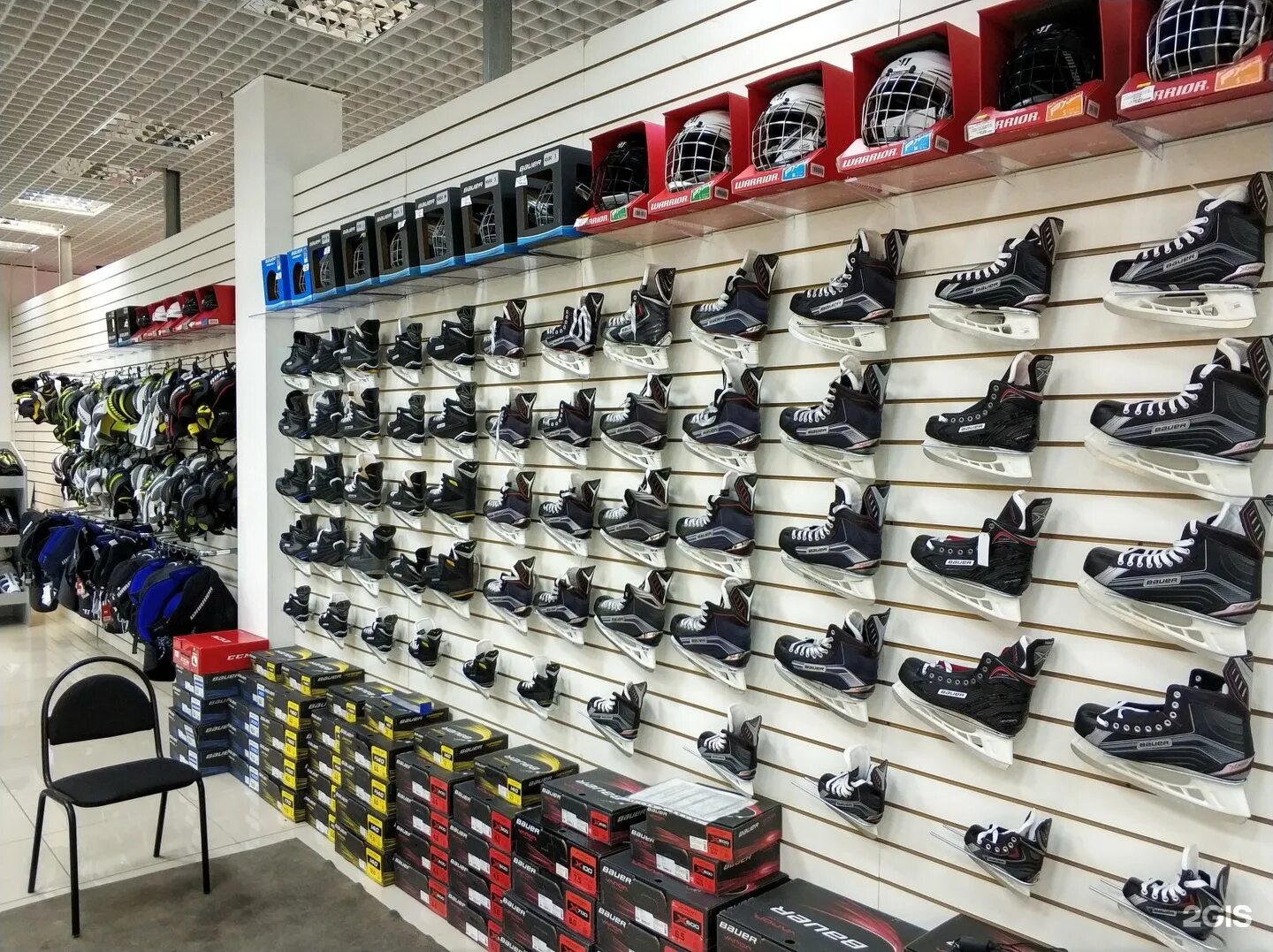 новгород хоккейный магазин. хоккейная экипировка киров. лепсе 8 хоккейная экипировка. хоккейная экипировка киров лепсе режим работы. хоккейный магазин челябинск.