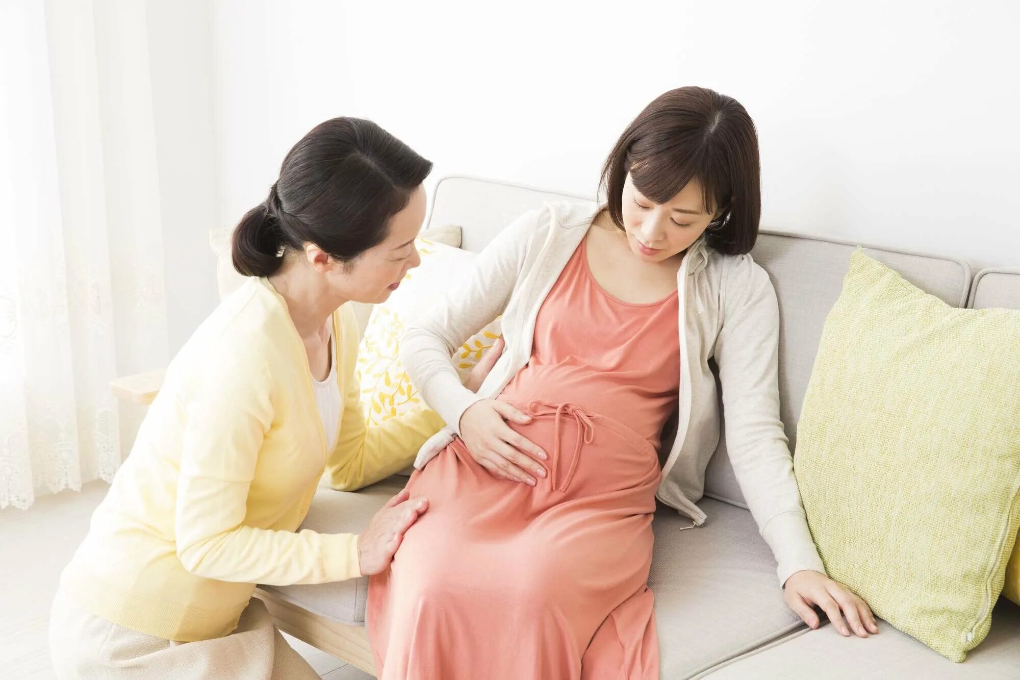 Схватки во сне. Беременные японки. Японские беременные женщины. Японка беременна.