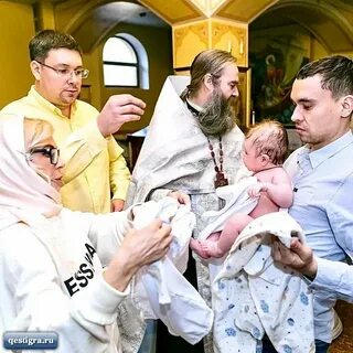 Крещен александром