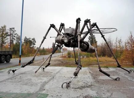 Памятник комару