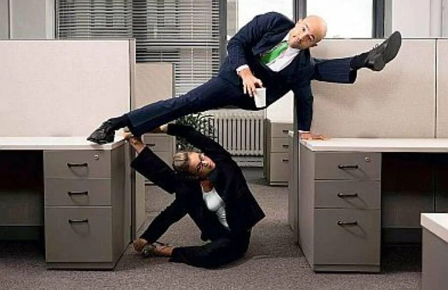 Ленивый работник. Начинающий бизнесмен. Муж и жена ругаются. Задумчивый бизнесмен. Мужчина и женщина ругаются.