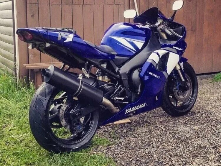 Модель мотоцикла yamaha r1. Yamaha r6 blue. Ямаха синий 600 сил. Yamaha r6 2007. Yamaha yzf 2003.