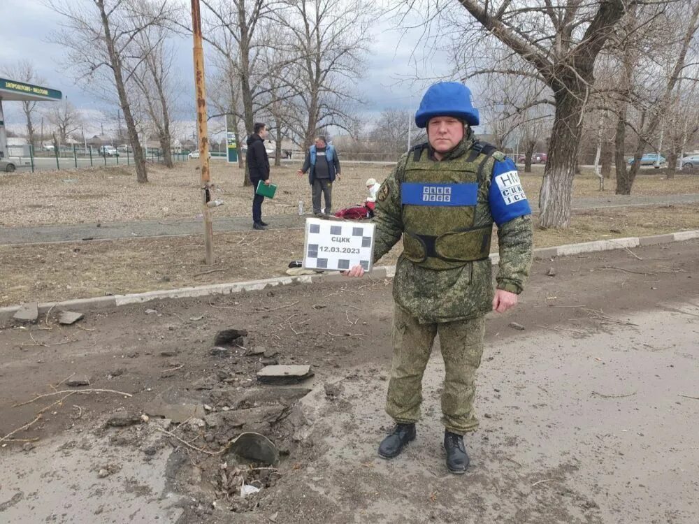 Похороны военнослужащего. Перевальск луганская область. Новости москвы. Новости сегодня 12 30. Липецк дорожные происшествия.