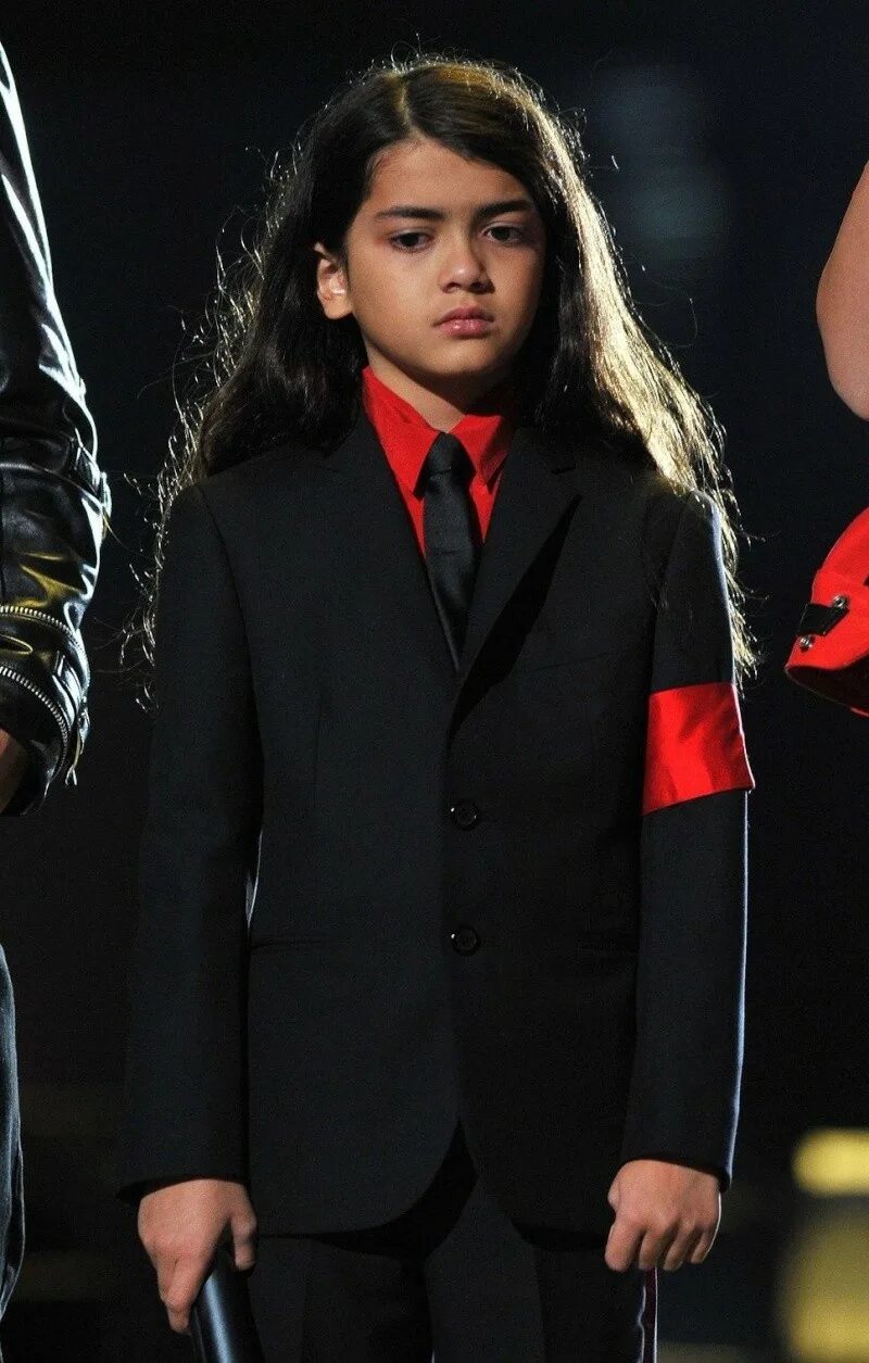 Prince michael. Принц майкл джексон. Принс бланкет джексон ii с майклом. Принс джексон. Принс майкл джексон 1.