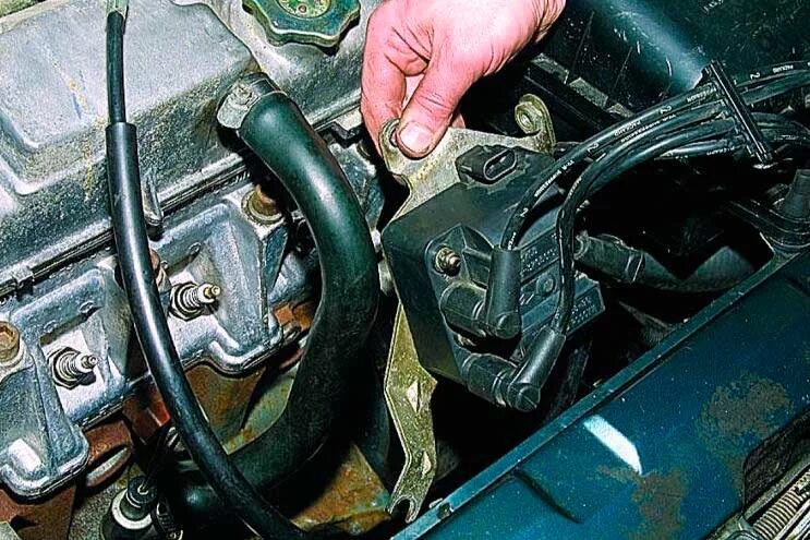 Двигатель 1. Блок зажигания 2115. Зажигание 2114 инжектор. Вмт ваз 2114. Модуль зажигания ваз 2114 инжектор 8.