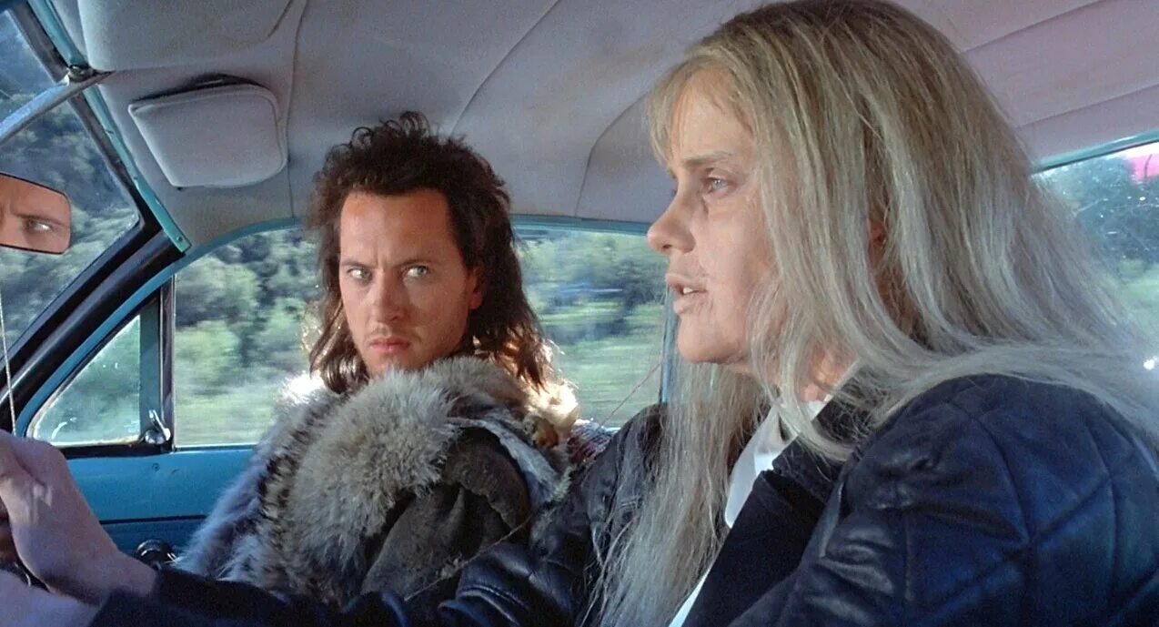 Ричард грант чернокнижник. Лори сингер чернокнижник. Чернокнижник фильм 1988 медиум. Лори сингер чернокнижник. Чернокнижник 1988.